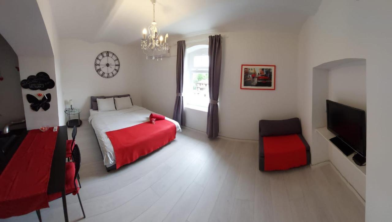 Charming Apartment Beautiful View Загреб Екстериор снимка